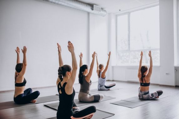 Kurs instruktora pilates. Prowadź zajęcia ze sportu bijącego rekordy popularności